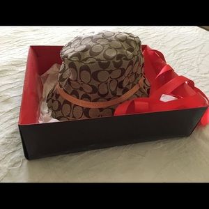 Coach bucket hat